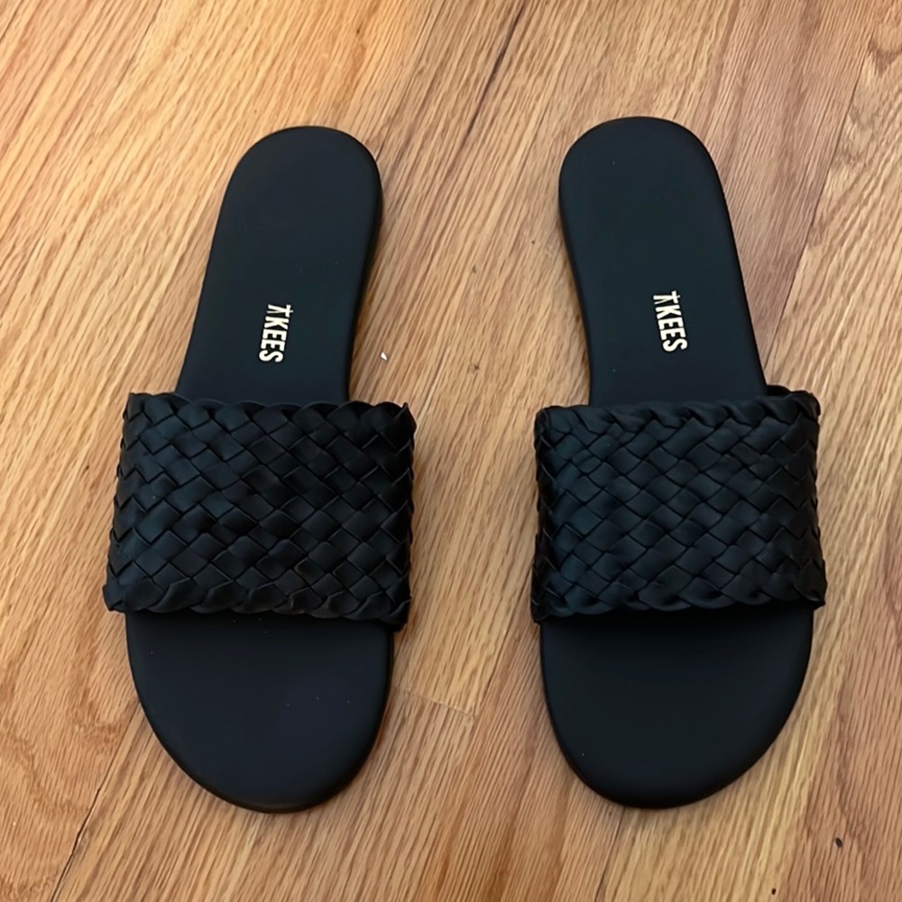 TKEES Womens Betty Sandal Size 9 Never Worn